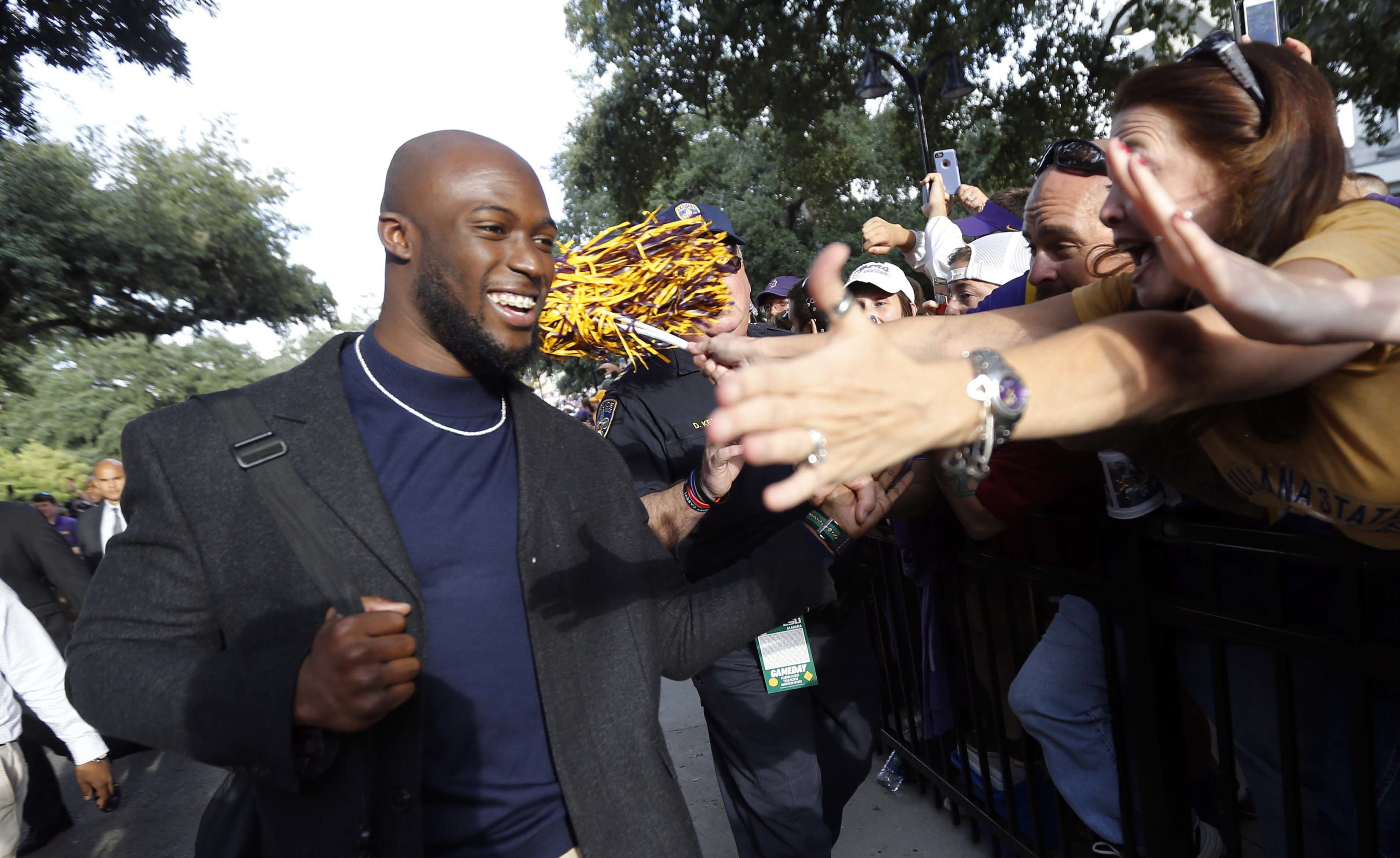 Jaguars' RB Leonard involved in crash Boston 25 News