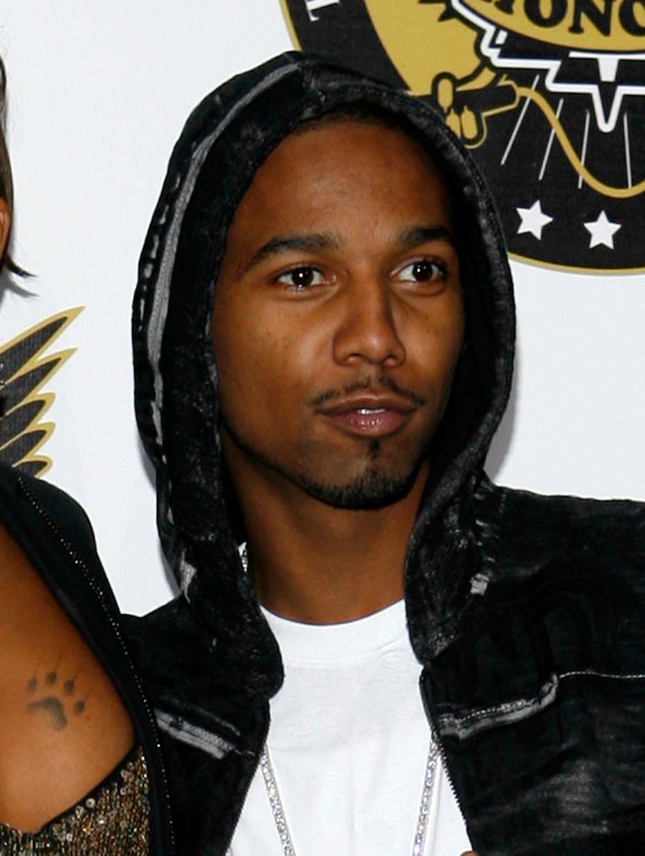 Rapper Juelz Santana out on bail and can tour (as long as mom comes) – WPXI