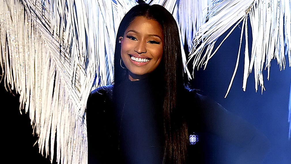 Nicki Minaj Offers To Pay Fans College Costs WPXI