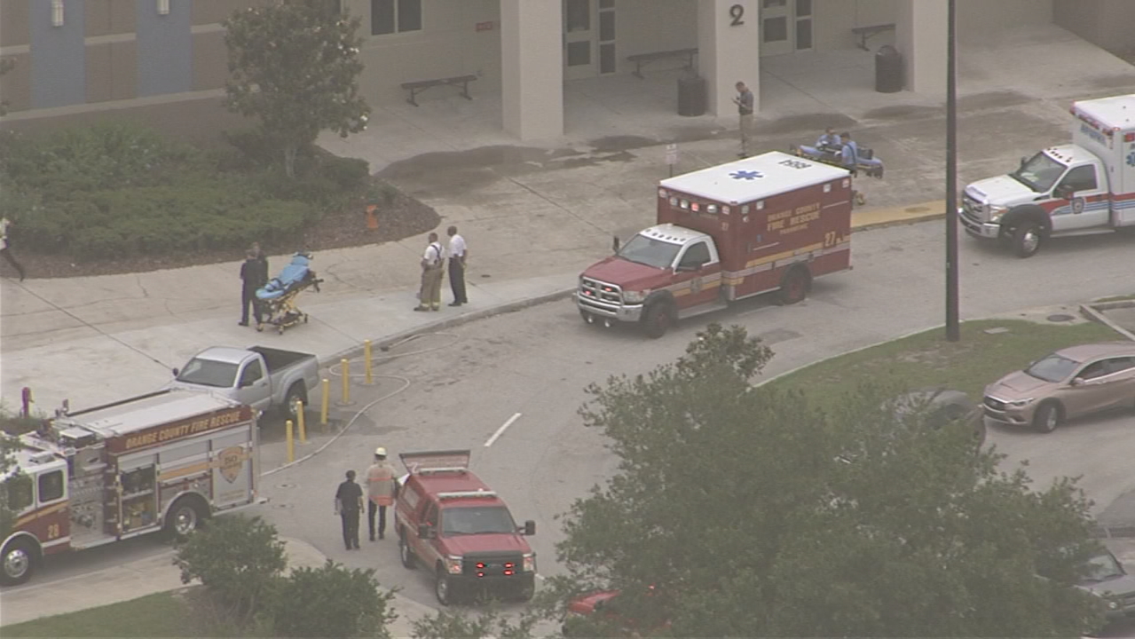 25 high school students in Florida treated after girl uses pepper spray