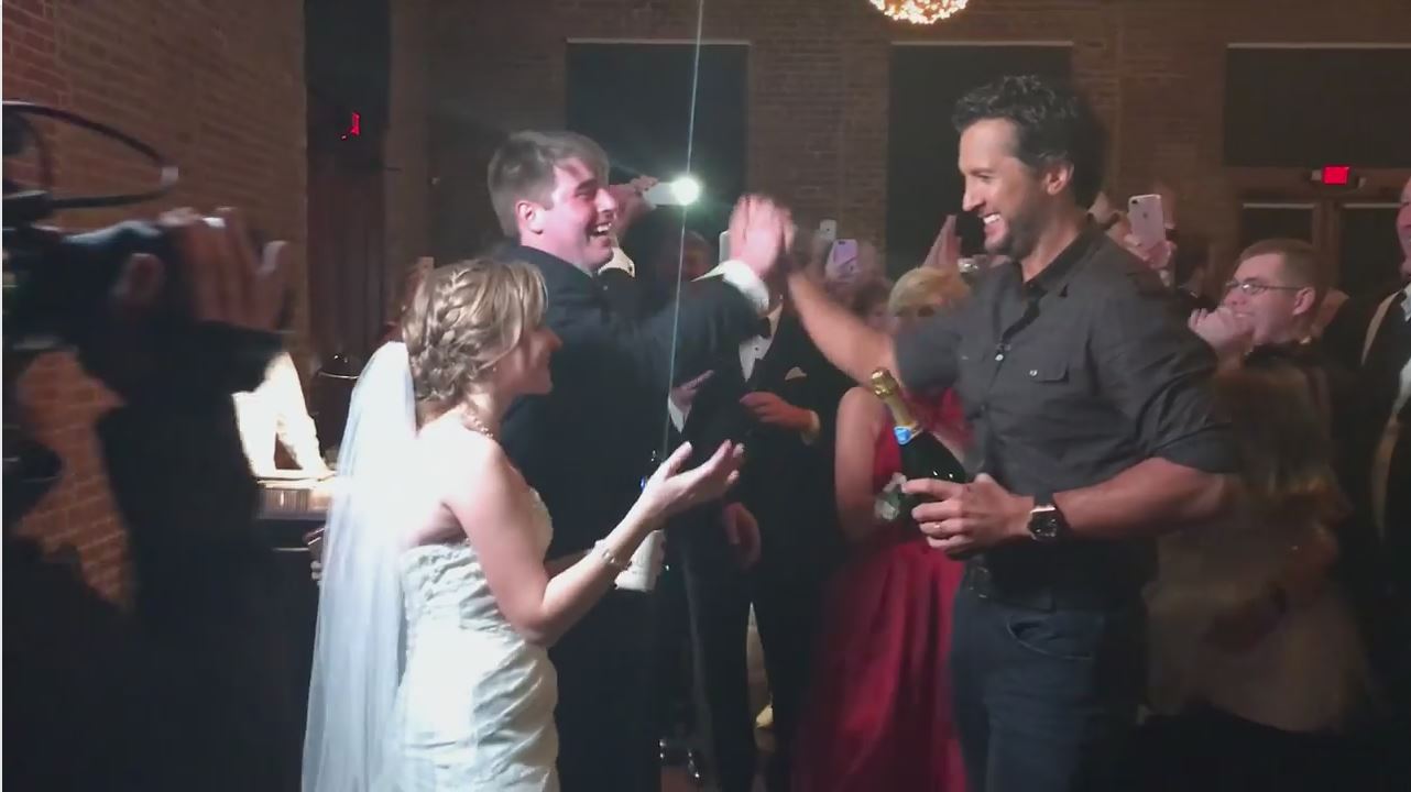 Luke Bryan crashed a wedding in Savannah this weekend