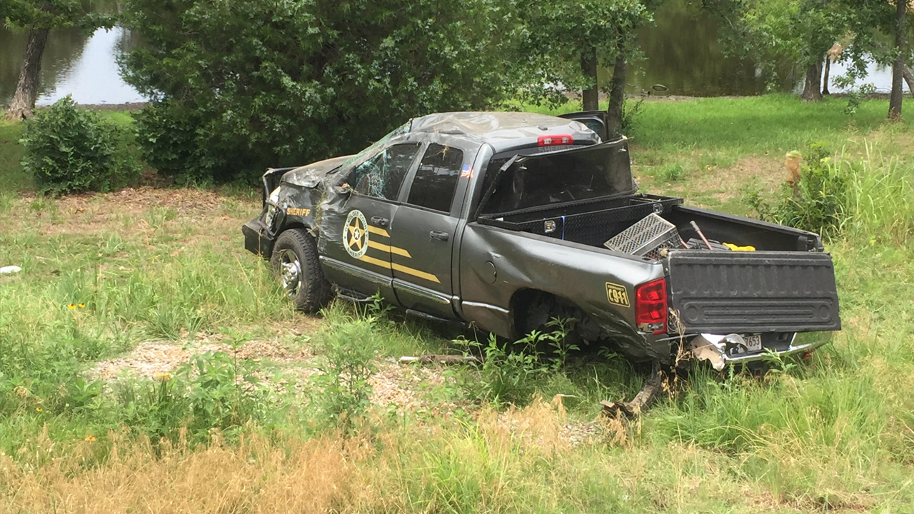 Okmulgee County sheriff and deputy injured in Highway 75 crash FOX23 News