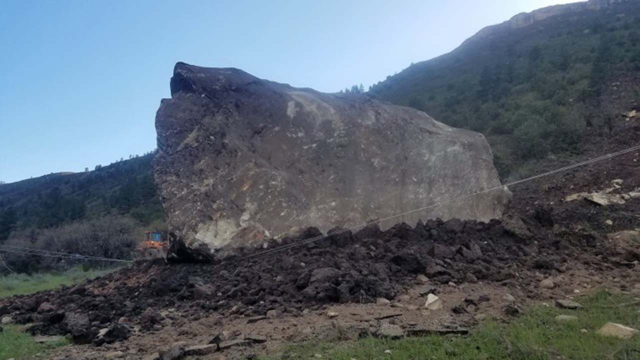 Giant, 10millionpound boulders, one as large as house, shut down